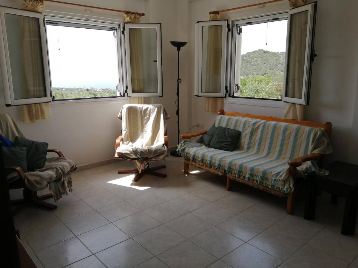 Appartement In Olive Groove House Peloponnesos Western Mani Kalianeika 外观 照片